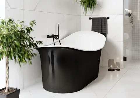 GROOS badekar med FELIX og TENGE hvitt badekar sort matt dusjsett